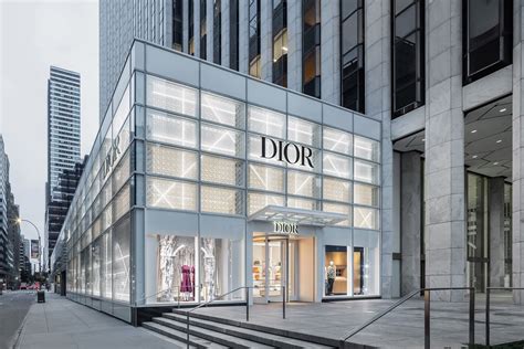 dior new york fifth avenue.